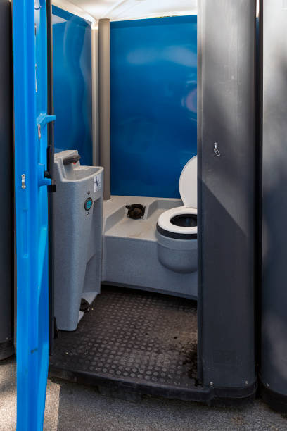 Best Luxury portable toilet rental  in Weleetka, OK